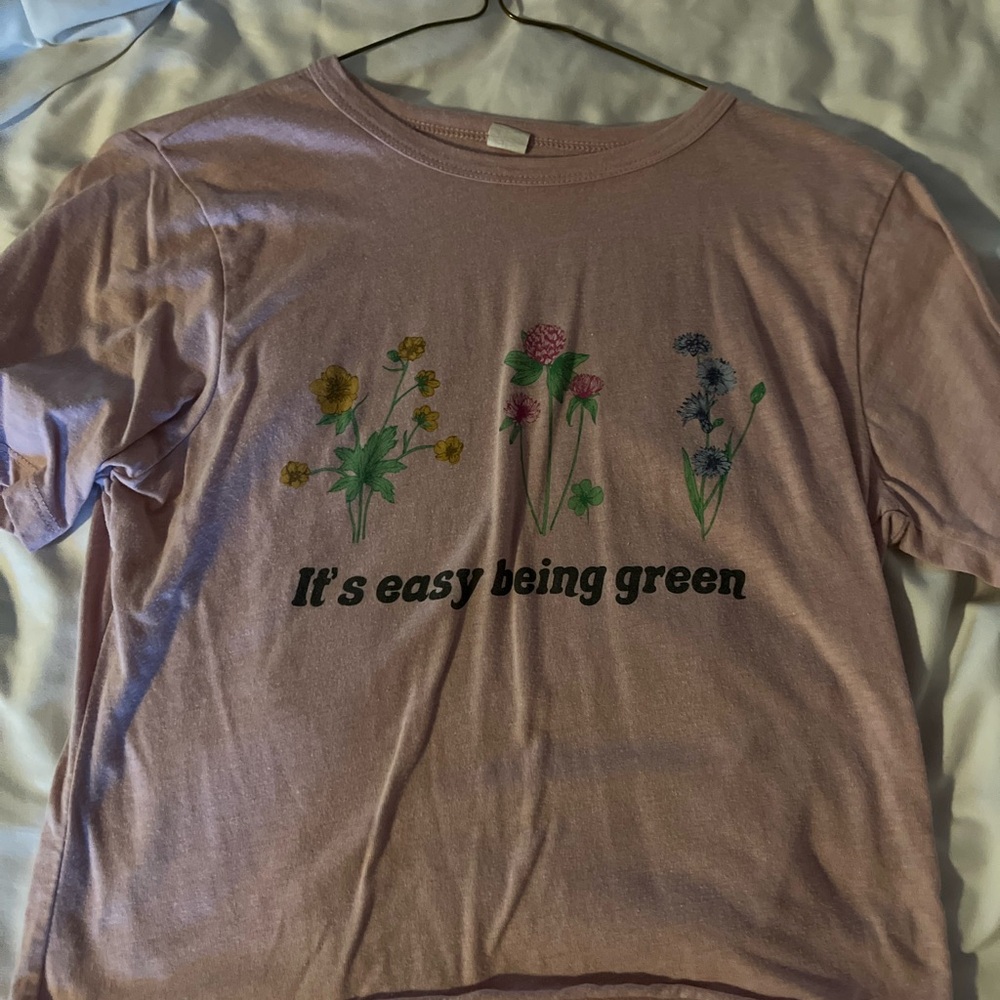 Pink Cropped Graphic Tee with Floral Design